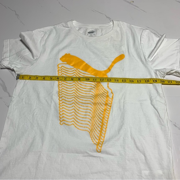 Puma Like New Men’s White Crewneck Short Sleeves T Shirt Size Medium - Picture 8 of 9